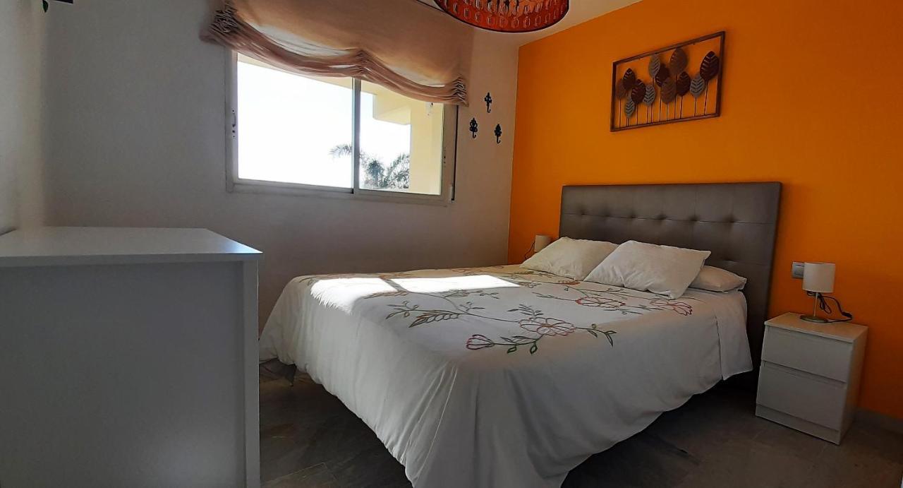 토레몰리노스 Fantastico Apartamento En La Carihuela 아파트 외부 사진